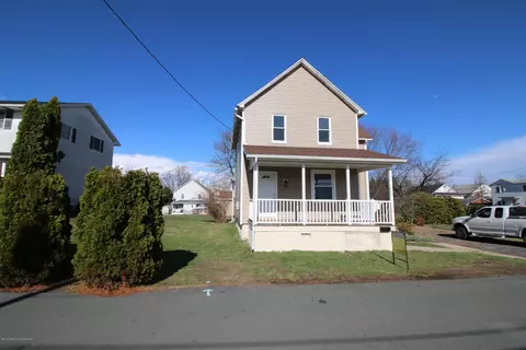 311 Railroad St, Old Forge, PA 18518 photo 5