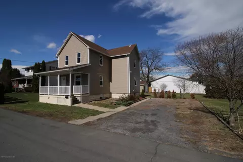 311 Railroad St, Old Forge, PA 18518 photo 2