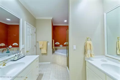 301 Thackeray Close, Moosic, PA 18507 photo 13