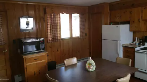 531 W Grace St, Old Forge, PA 18518 photo 11