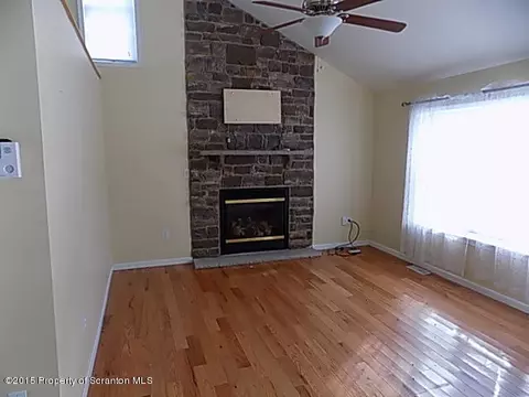 113 Ryan Dr, Moosic, PA 18507 photo 5