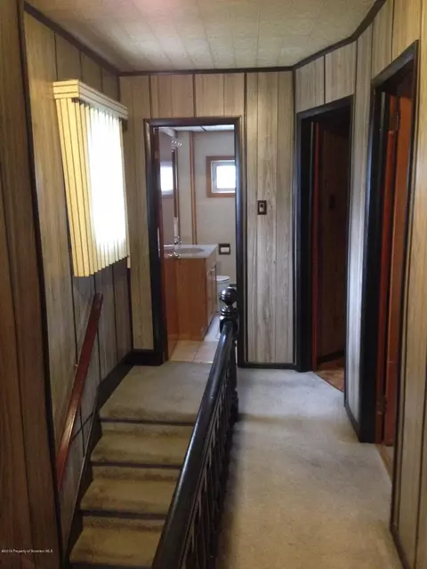 531 Edgar St, Throop, PA 18512 photo 29