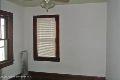 236 S 10th Ave, Scranton, PA 18504 photo 6