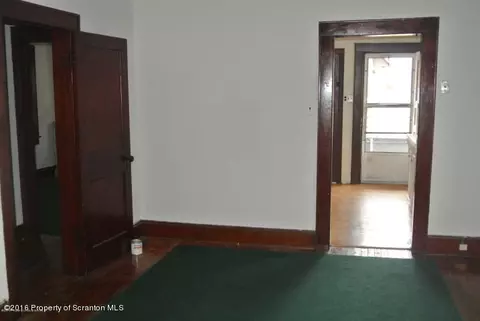 236 S 10th Ave, Scranton, PA 18504 photo 5