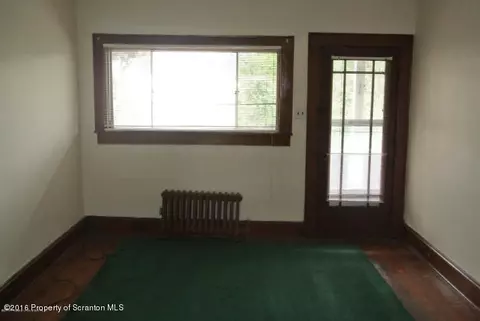 236 S 10th Ave, Scranton, PA 18504 photo 2