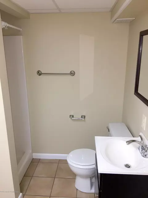 400 E Warren St, Dunmore, PA 18512 photo 22