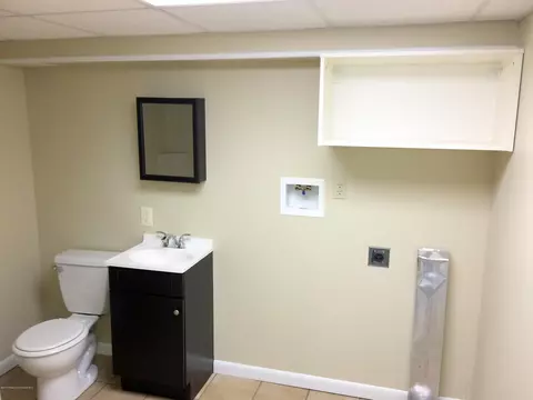 400 E Warren St, Dunmore, PA 18512 photo 21