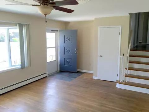 400 E Warren St, Dunmore, PA 18512 photo 11