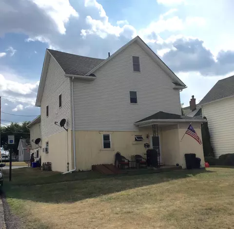 724 E Scott St, Olyphant, PA 18447 photo 2