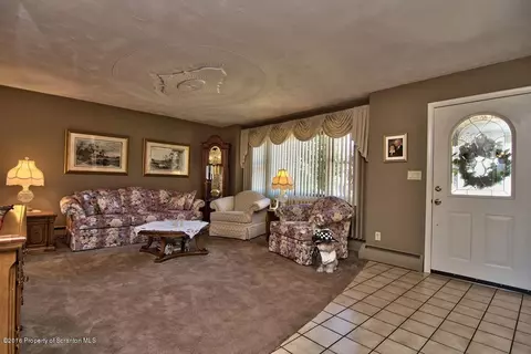 272 E Morton St, Old Forge, PA 18518 photo 2