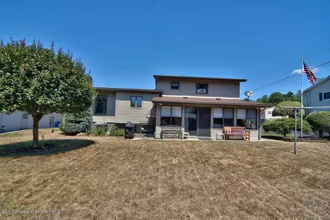 272 E Morton St, Old Forge, PA 18518 photo 12