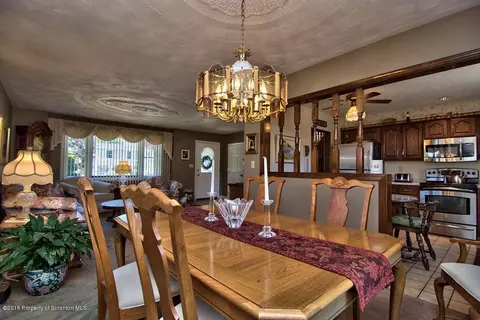 272 E Morton St, Old Forge, PA 18518 photo 3