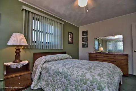 272 E Morton St, Old Forge, PA 18518 photo 46