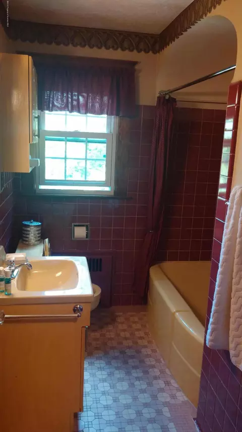 1363 E Mt Rd, Scranton, PA 18505 photo 13