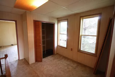 520 Delaware Ave, Olyphant, PA 18447 photo 34