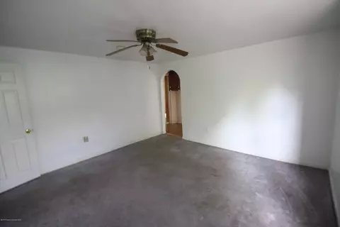 520 Delaware Ave, Olyphant, PA 18447 photo 57