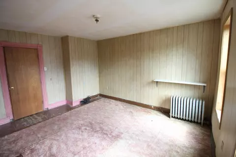 520 Delaware Ave, Olyphant, PA 18447 photo 32