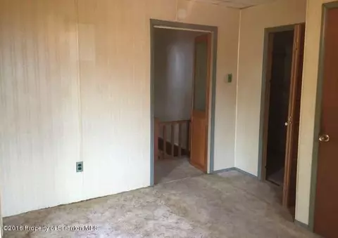 520 Delaware Ave, Olyphant, PA 18447 photo 21