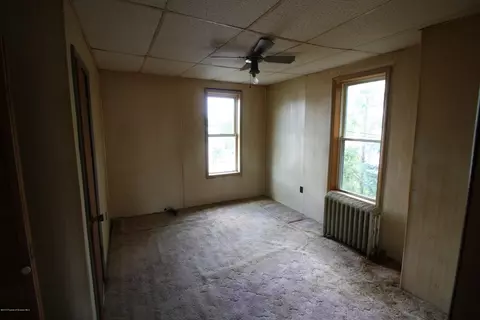 520 Delaware Ave, Olyphant, PA 18447 photo 35
