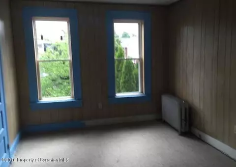 520 Delaware Ave, Olyphant, PA 18447 photo 17