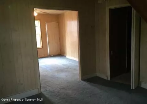 520 Delaware Ave, Olyphant, PA 18447 photo 23