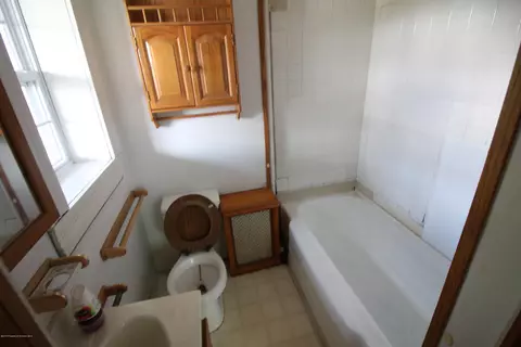 520 Delaware Ave, Olyphant, PA 18447 photo 60