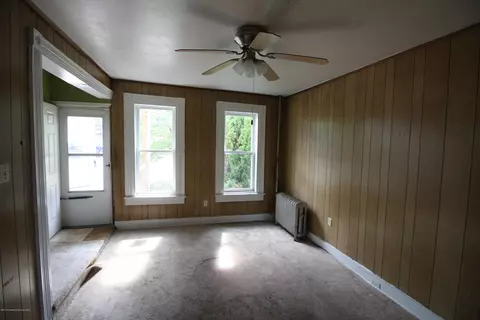 520 Delaware Ave, Olyphant, PA 18447 photo 42