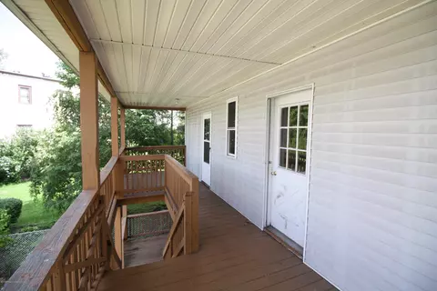 520 Delaware Ave, Olyphant, PA 18447 photo 8
