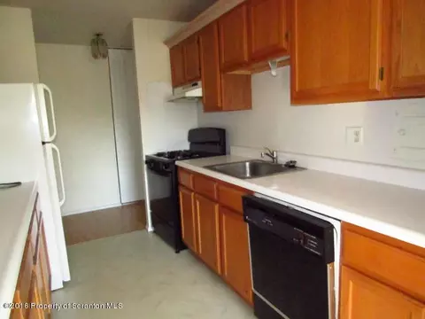 1707 Summit Pointe, Scranton, PA 18508 photo 6