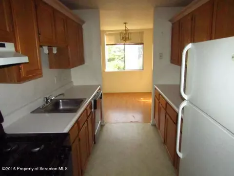 1707 Summit Pointe, Scranton, PA 18508 photo 8