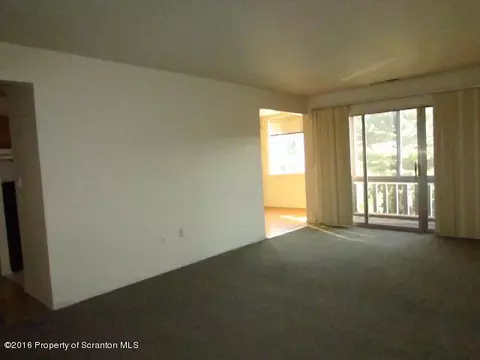 1707 Summit Pointe, Scranton, PA 18508 photo 10