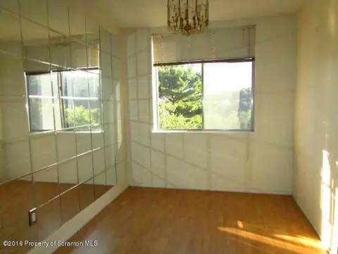 1707 Summit Pointe, Scranton, PA 18508 photo 9