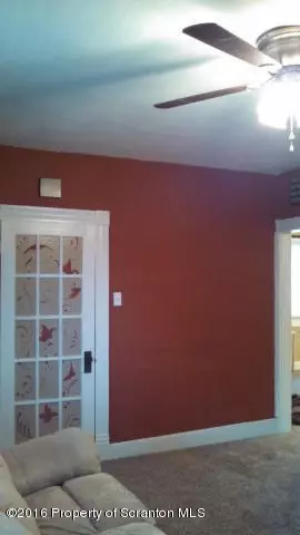 118 Smith St, Dunmore, PA 18512 photo 11