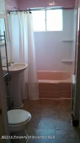 118 Smith St, Dunmore, PA 18512 photo 30