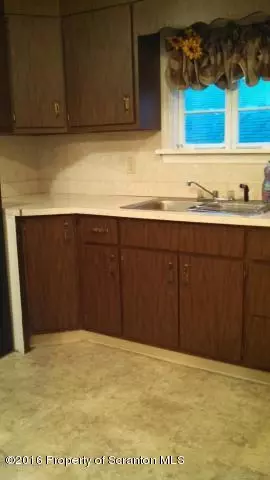 118 Smith St, Dunmore, PA 18512 photo 8