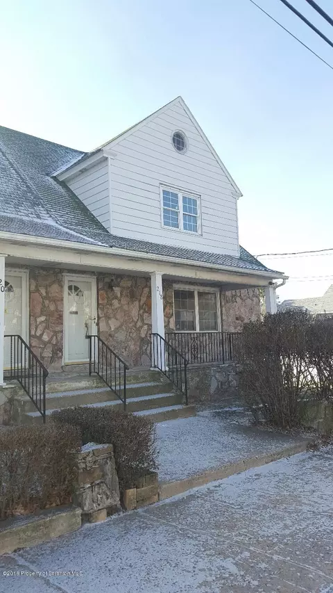 218 E 3rd St, Hazleton, PA 18201 photo 1