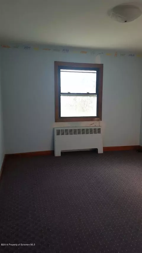 218 E 3rd St, Hazleton, PA 18201 photo 7