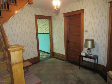 624 E Grant St, Olyphant, PA 18447 photo 12