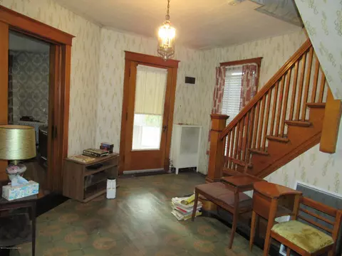 624 E Grant St, Olyphant, PA 18447 photo 14