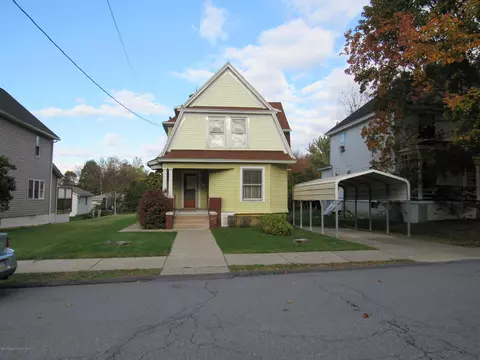 624 E Grant St, Olyphant, PA 18447 photo 2