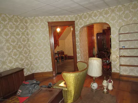 624 E Grant St, Olyphant, PA 18447 photo 18