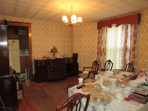 624 E Grant St, Olyphant, PA 18447 photo 19