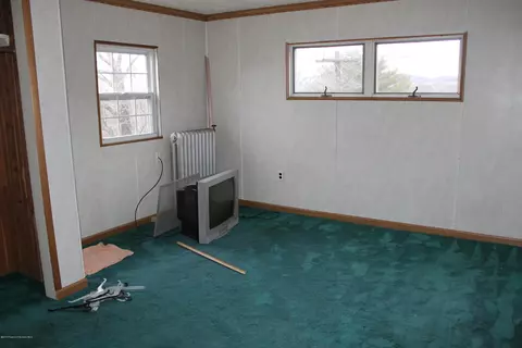 331 N Main St, Old Forge, PA 18518 photo 7
