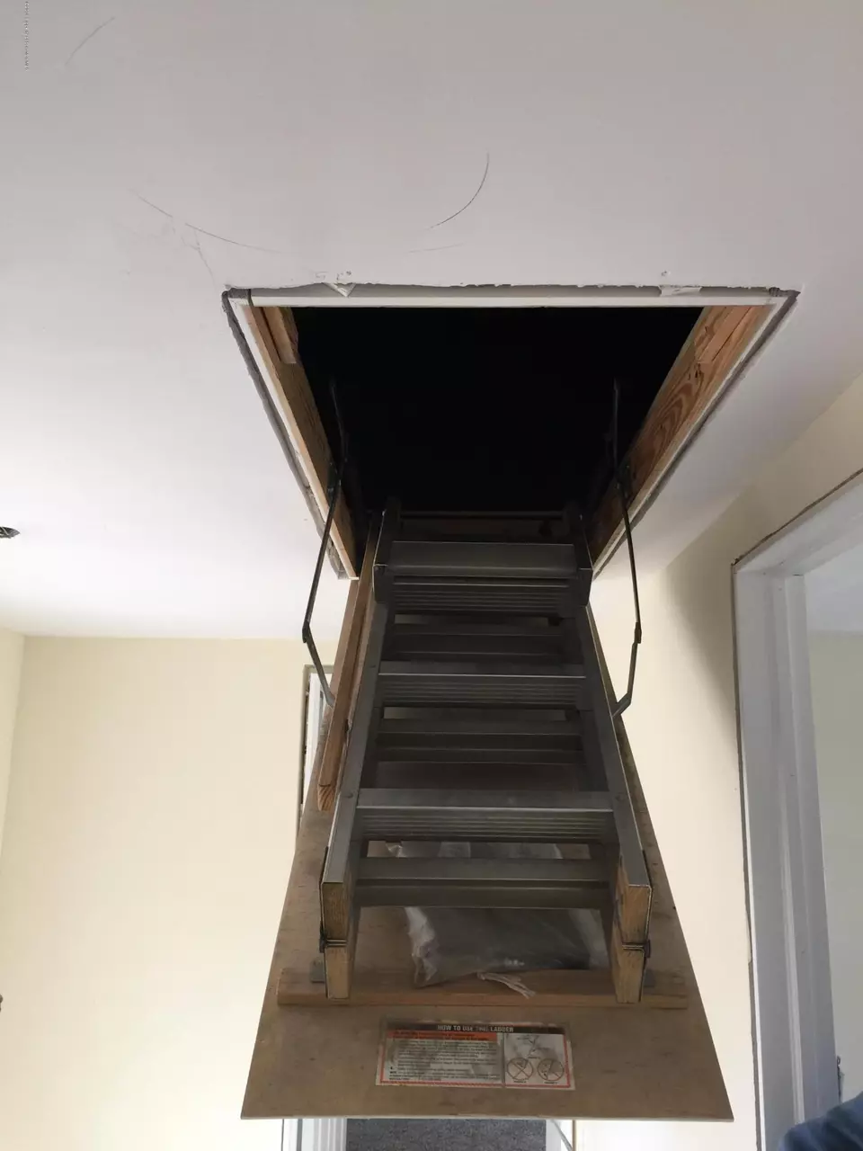  101 Erie St, Jessup, PA 18434 photo 17