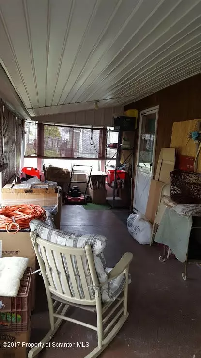 535 Eynon St, Scranton, PA 18504 photo 3