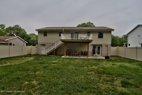 605 Loop Ave, Scranton, PA 18508 photo 40