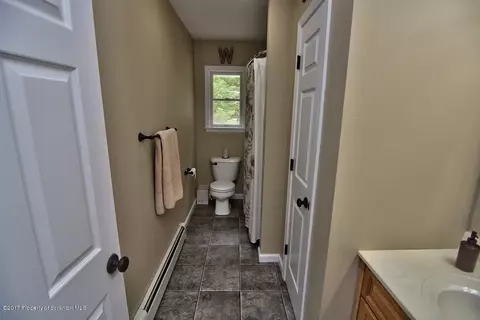 605 Loop Ave, Scranton, PA 18508 photo 26
