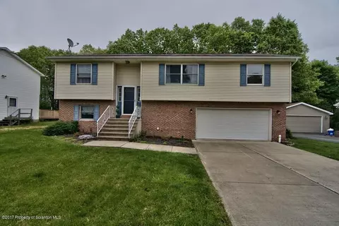 605 Loop Ave, Scranton, PA 18508 photo 1