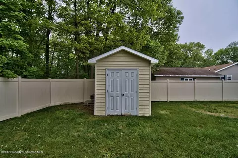 605 Loop Ave, Scranton, PA 18508 photo 41