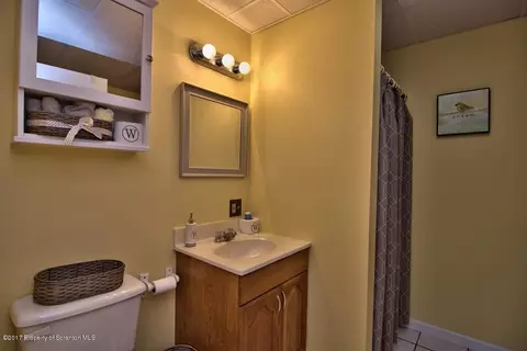 605 Loop Ave, Scranton, PA 18508 photo 37